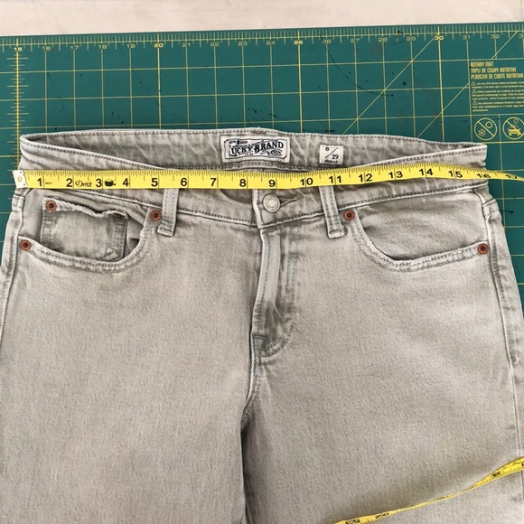 Lucky Brand jeans soft gray sweet and straight 29 - Picture 6 of 8
